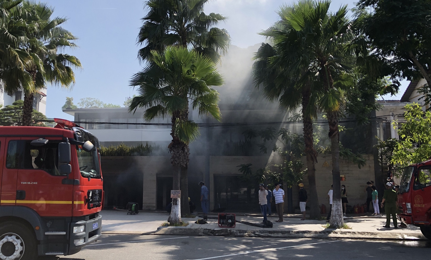 Biệt thự của đại gia thép ở Đà Nẵng bất ngờ bốc cháy ảnh 1