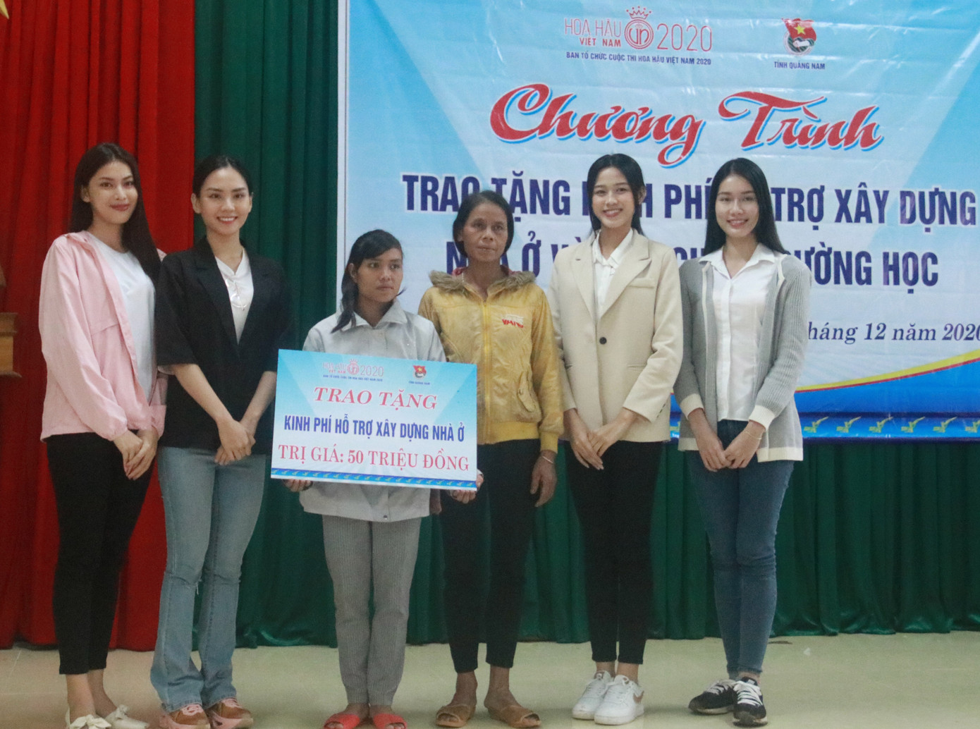 BTC cuộc thi Hoa hậu Việt Nam cùng các người đẹp đến với đồng bào Nam Trà My ảnh 4