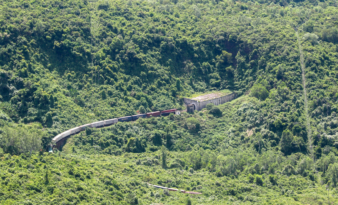 Tạm dừng flycam truy tìm phạm nhân 'vượt ngục' Triệu Quân Sự ảnh 3