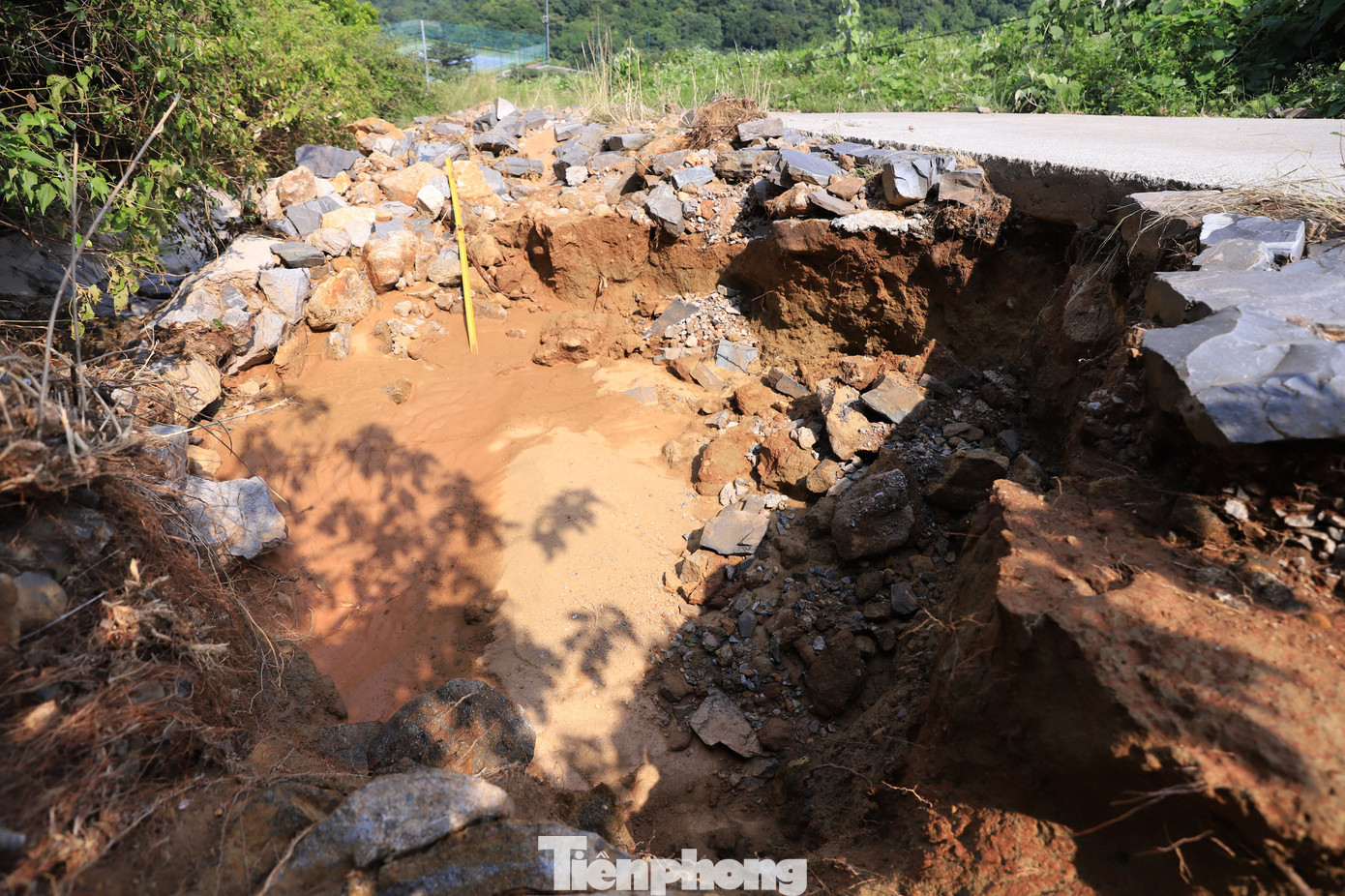 Bán đảo Sơn Trà sạt lở nghiêm trọng sau mưa bão, tiềm ẩn nguy hiểm ảnh 7