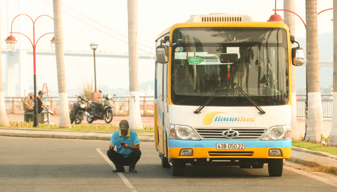 Hàng loạt cửa hàng, quán xá ở Đà Nẵng đóng cửa thực hiện 'lệnh giới nghiêm' ảnh 10