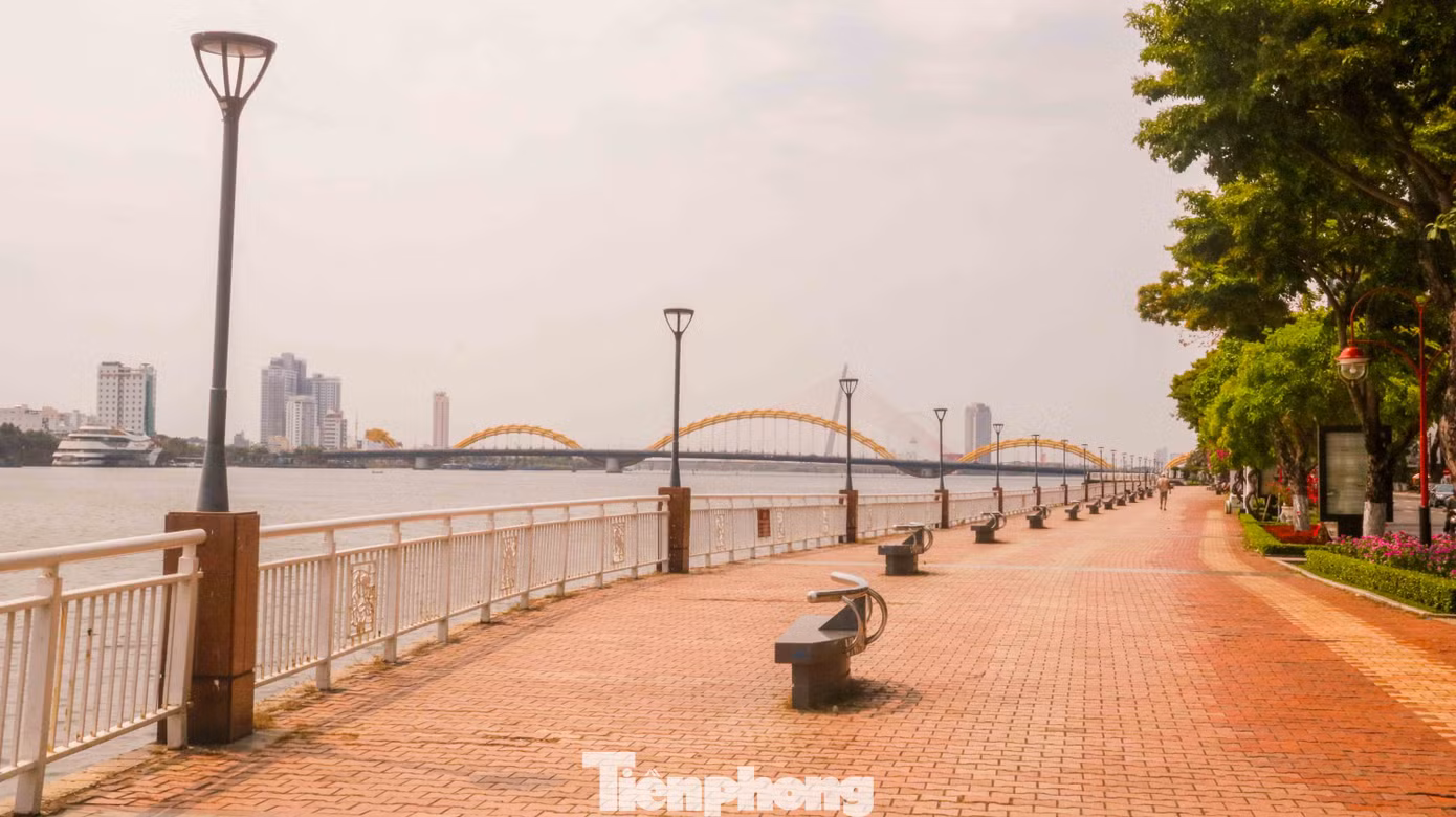 Cảnh 'vắng lặng như tờ' trong ngày Đà Nẵng tròn 45 năm giải phóng thành phố ảnh 7