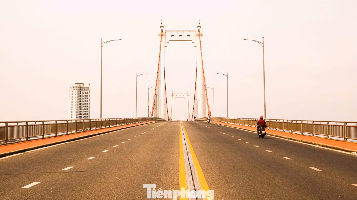 Cảnh 'vắng lặng như tờ' trong ngày Đà Nẵng tròn 45 năm giải phóng thành phố ảnh 14