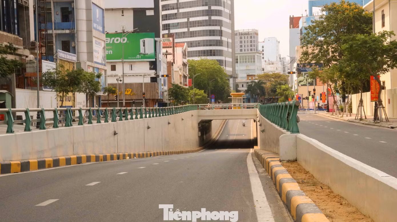 Cảnh 'vắng lặng như tờ' trong ngày Đà Nẵng tròn 45 năm giải phóng thành phố ảnh 5