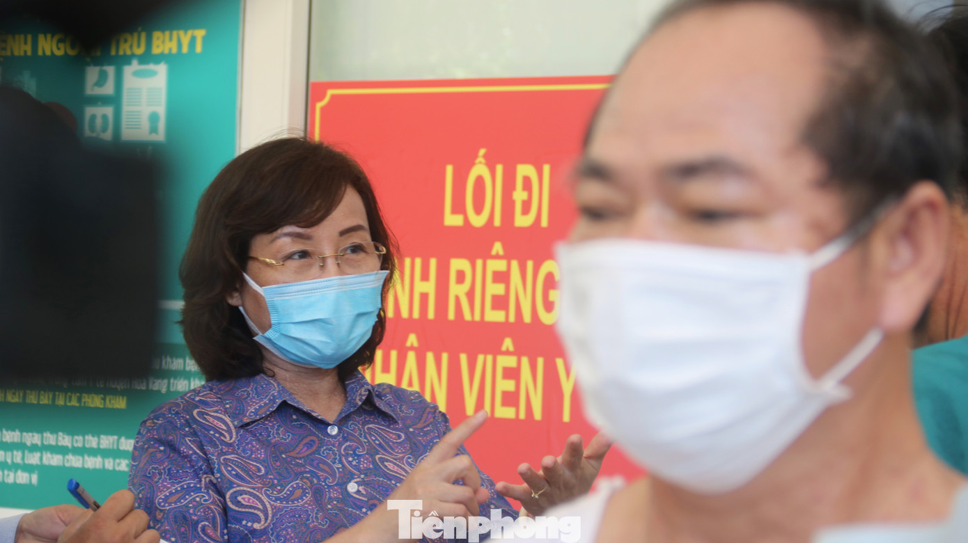 Sau 19 lần xét nghiệm, bệnh nhân cuối cùng tại tâm dịch Đà Nẵng chiến thắng COVID-19 ảnh 8