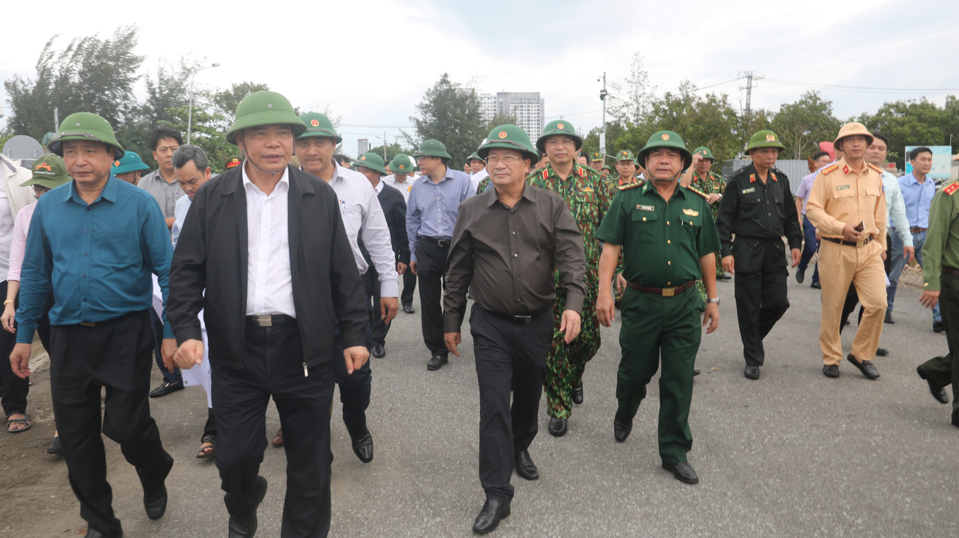 Phó Thủ tướng Trịnh Đình Dũng nhận định gì về bão số 9? ảnh 1