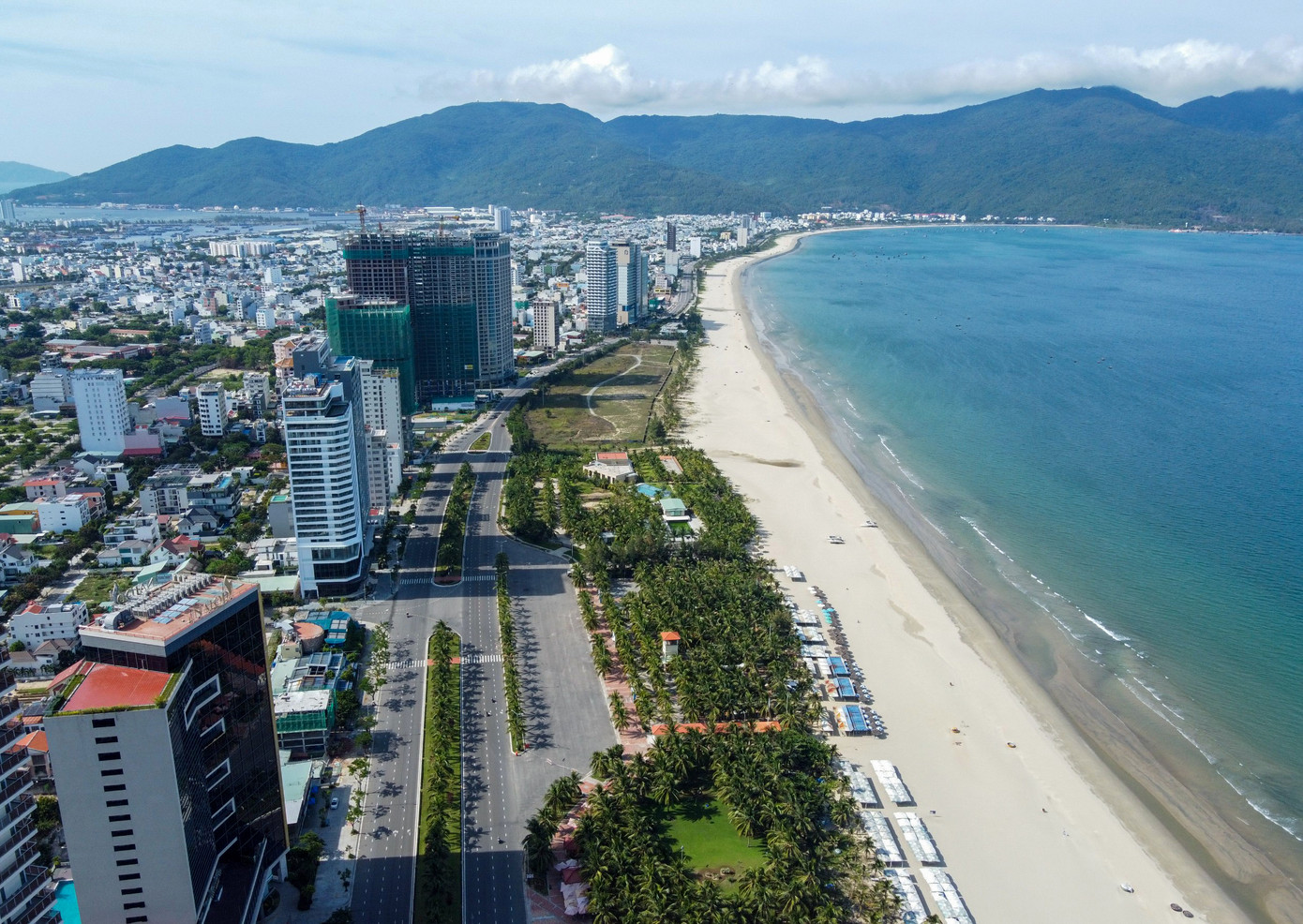 Bay trên Đà Nẵng mùa dịch, nhìn những khoảnh khắc thành phố như 'bất động' ảnh 15