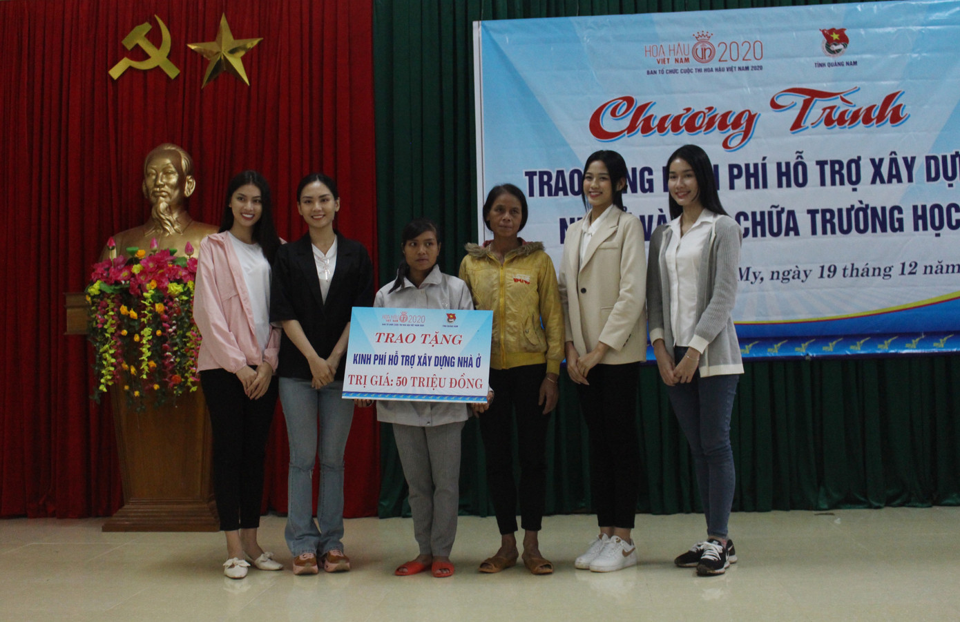 BTC cuộc thi Hoa hậu Việt Nam hỗ trợ trường học ở Nam Trà My ảnh 7