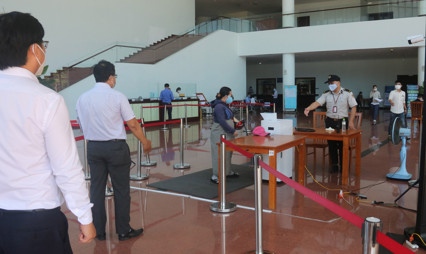 Trung tâm hành chính Đà Nẵng hoạt động như thế nào khi giãn cách xã hội? ảnh 6