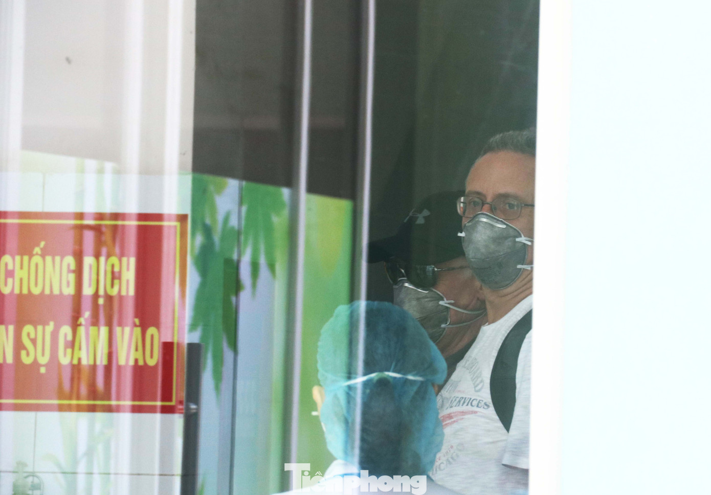 Xem tận mắt quy trình xuất viện đối với 3 ca mắc COVID-19 ở Đà Nẵng ảnh 7