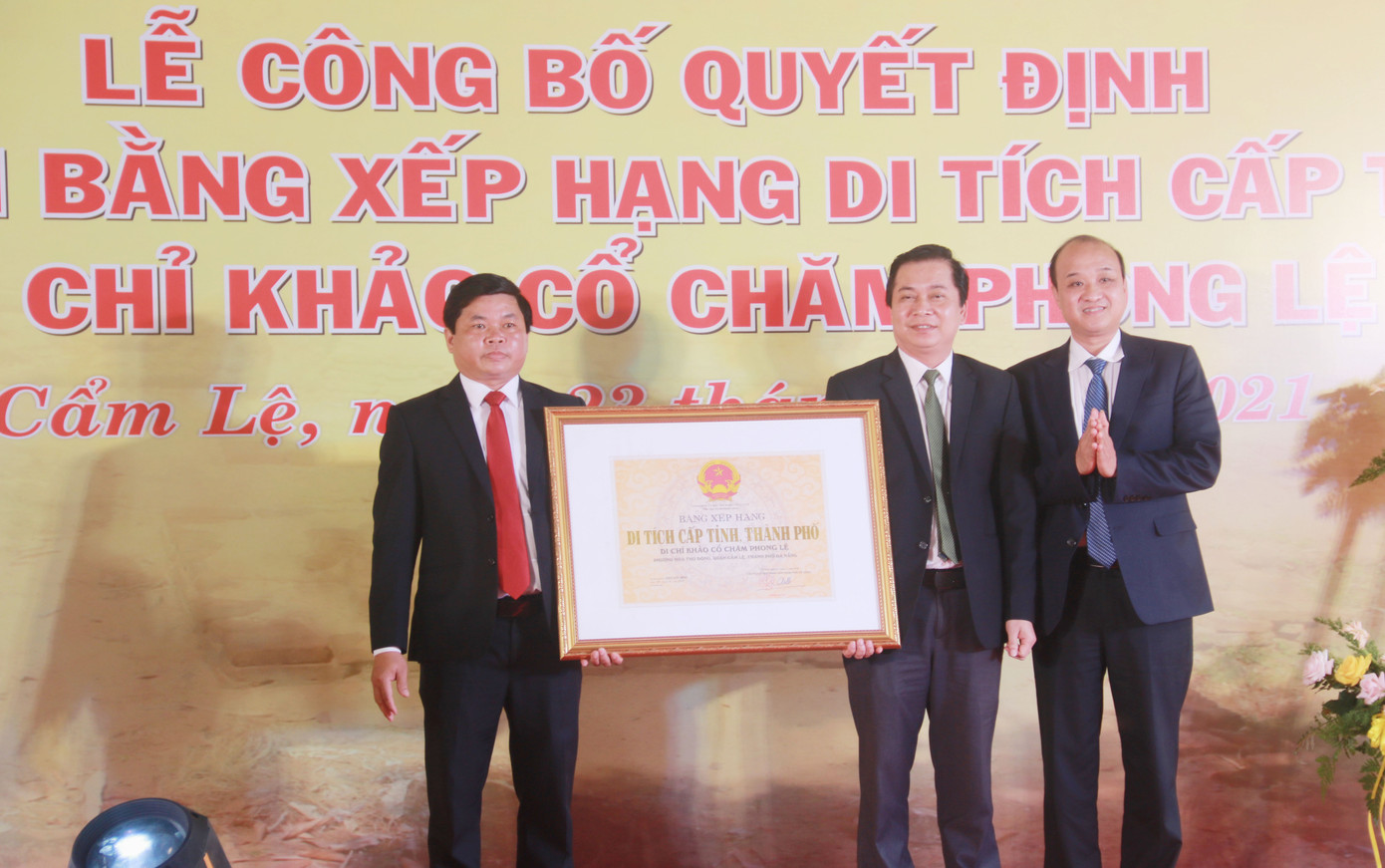 Nhiều khám phá thú vị ở di chỉ khảo cổ người Chăm Phong Lệ ảnh 1