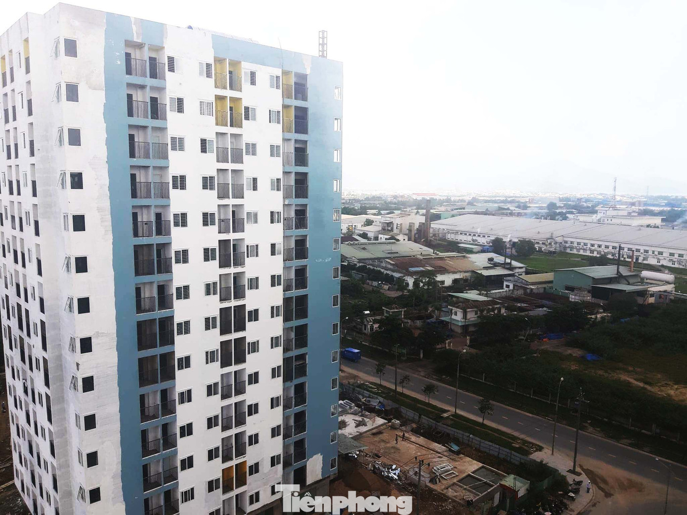 Chung cư dành cho công nhân vừa sử dụng đã xuống cấp ảnh 1