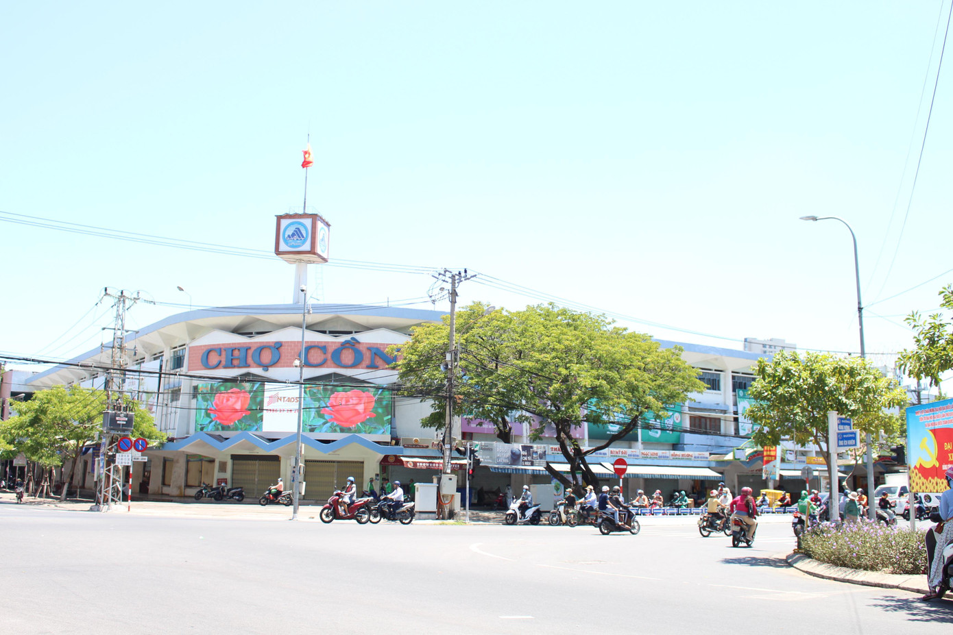 Cuộc sống bên trong khu vực bị phong tỏa ở Đà Nẵng ảnh 20