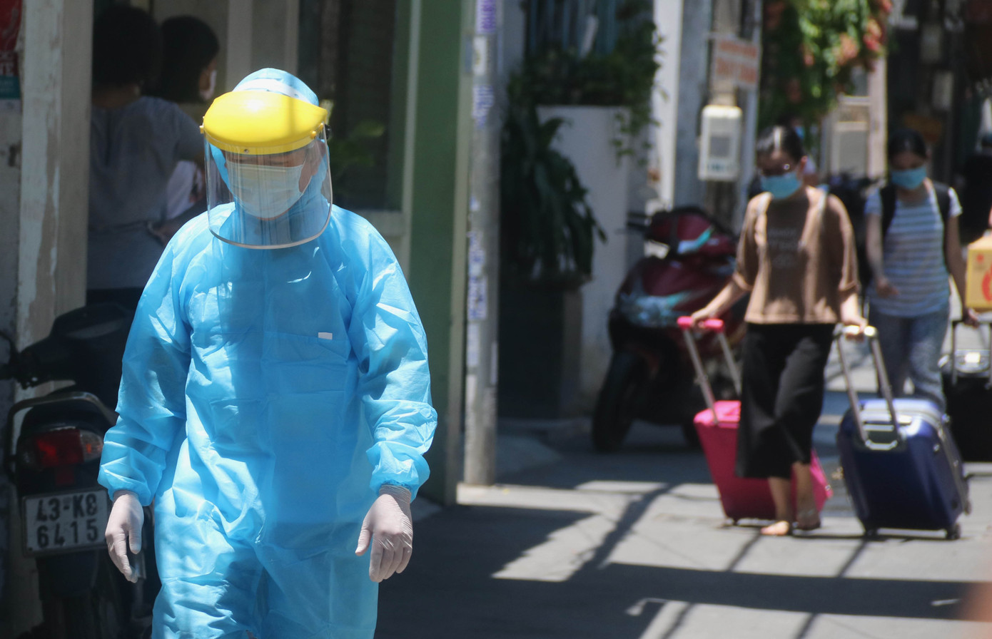 Đưa toàn bộ người nhà bệnh nhân 418 ở Đà Nẵng đi cách ly ảnh 2