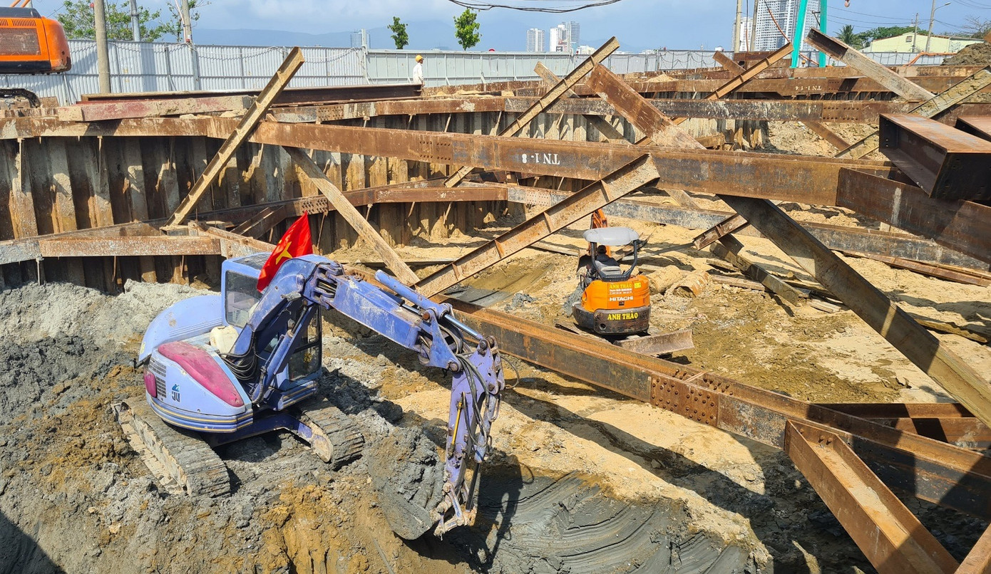 Bí thư Đà Nẵng ra 'tối hậu thư' cho công trình 720 tỷ đồng chậm tiến độ ảnh 1