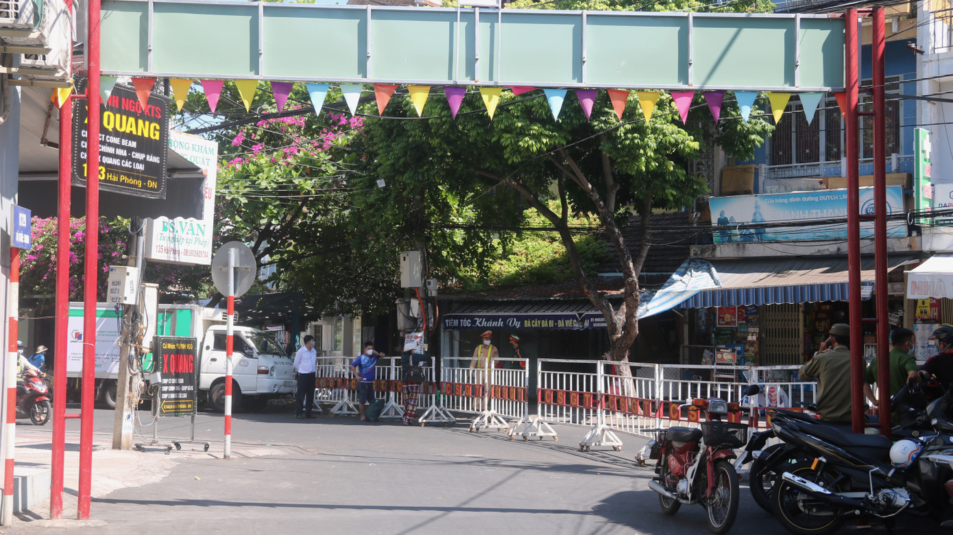 Cuộc sống bên trong khu vực bị phong tỏa ở Đà Nẵng ảnh 3