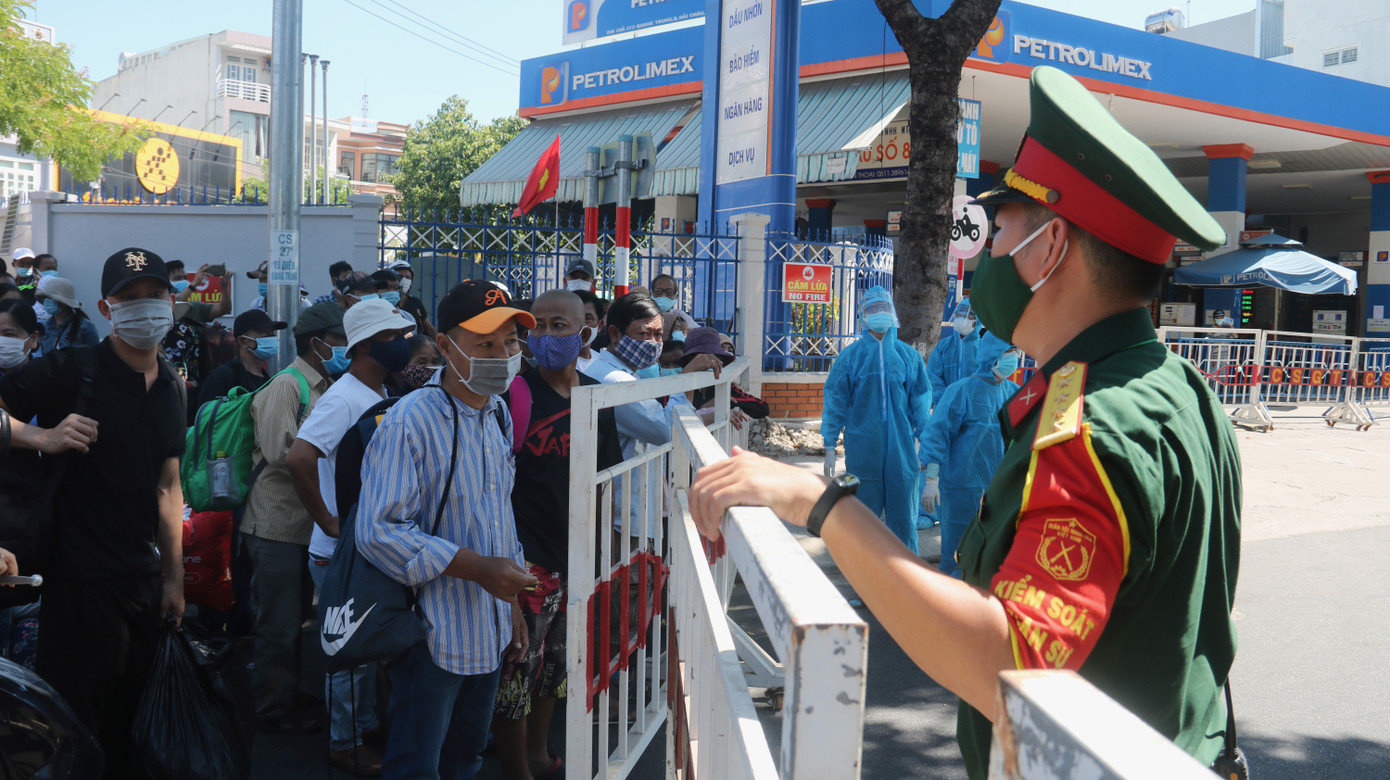 Bệnh viện bị phong toả, hàng trăm bệnh nhân chạy thận nhốn nháo ảnh 2