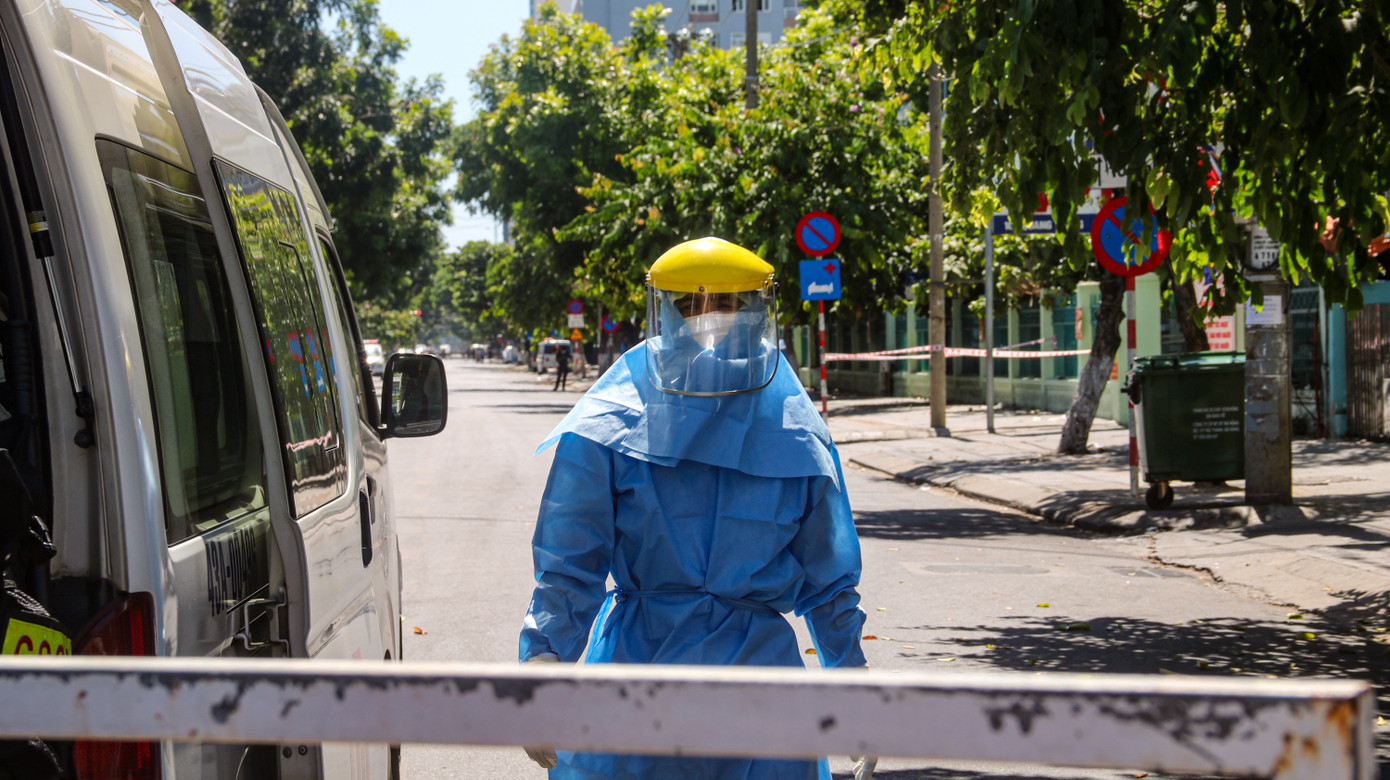 Bệnh viện bị phong toả, hàng trăm bệnh nhân chạy thận nhốn nháo ảnh 8