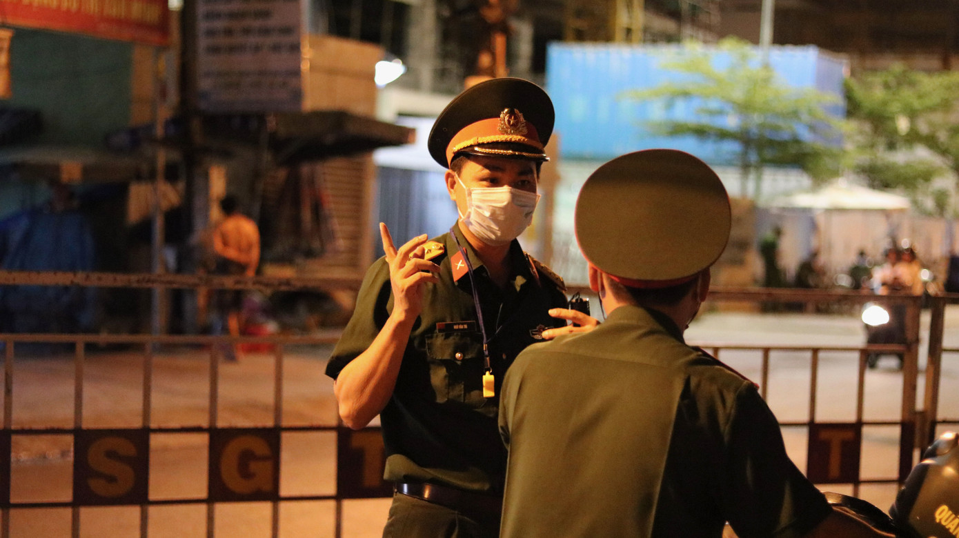 Đà Nẵng phong toả ba ổ dịch lớn ngăn COVID-19 lây lan ảnh 6