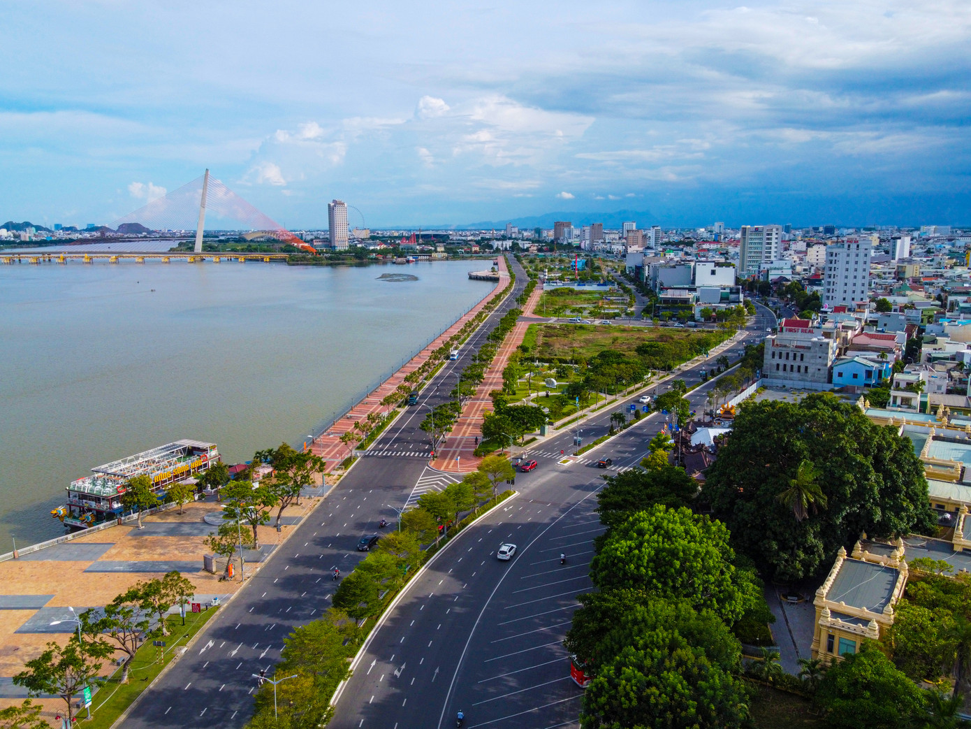 Bay trên Đà Nẵng mùa dịch, nhìn những khoảnh khắc thành phố như 'bất động' ảnh 8