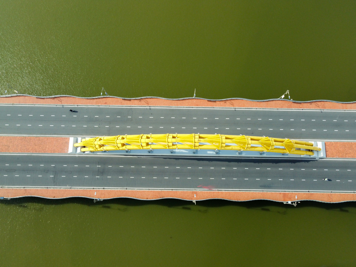 Bay trên Đà Nẵng mùa dịch, nhìn những khoảnh khắc thành phố như 'bất động' ảnh 3