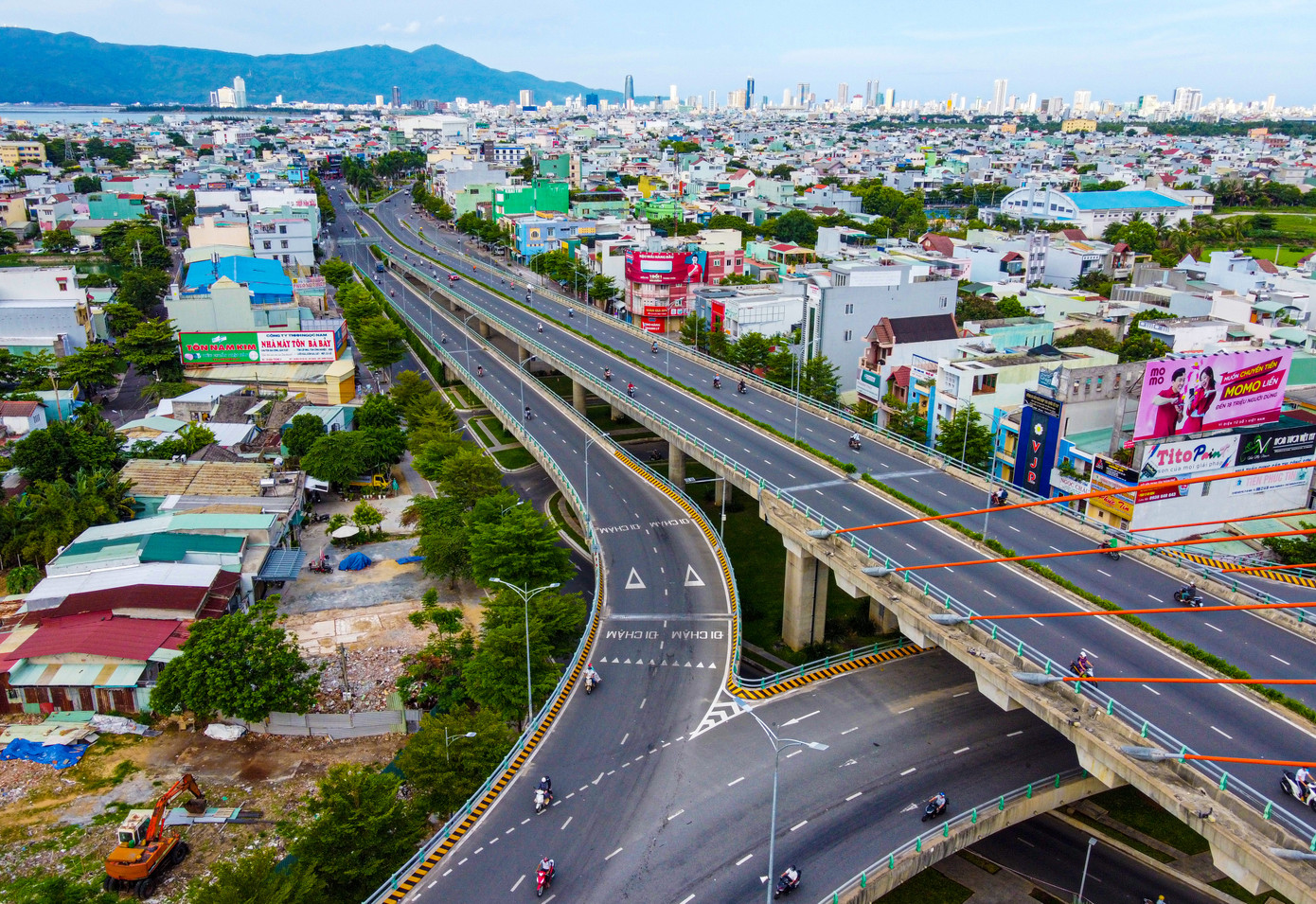 Bay trên Đà Nẵng mùa dịch, nhìn những khoảnh khắc thành phố như 'bất động' ảnh 18