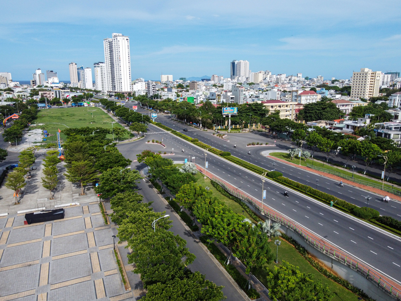 Bay trên Đà Nẵng mùa dịch, nhìn những khoảnh khắc thành phố như 'bất động' ảnh 10
