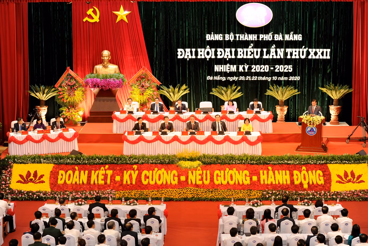 Khi tiếng đồng bào vọng về từ miền Trung ảnh 2