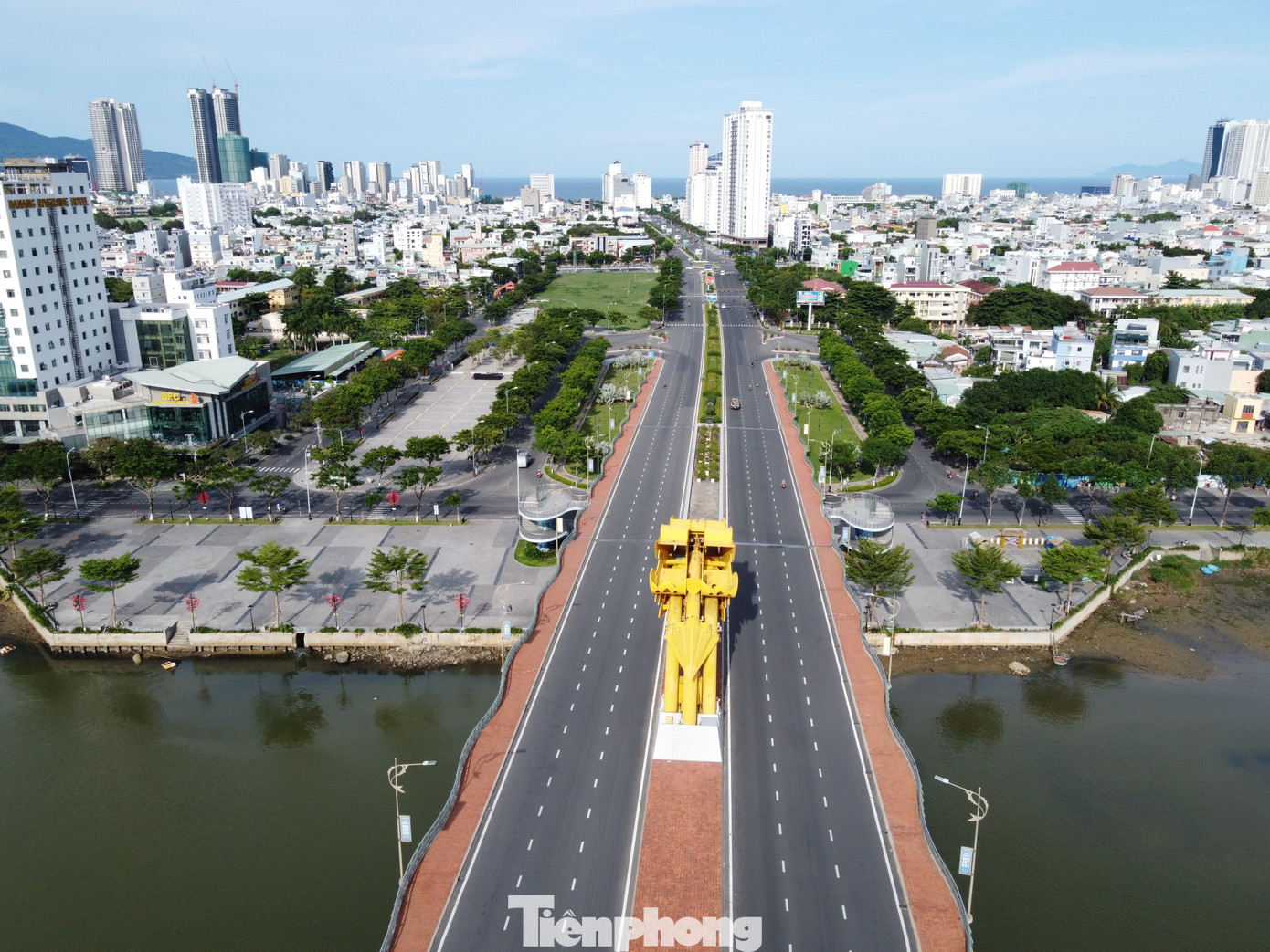 Bí thư Đà Nẵng: Tiết kiệm ngân sách, dành nguồn lực để chống dịch COVID -19 ảnh 1