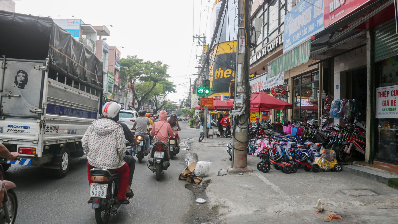 Nhịp sống Đà Nẵng sôi động trở lại sau nới lỏng giãn cách xã hội ảnh 6