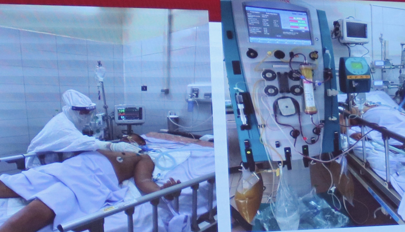 Bác sĩ kể lại thời khắc nghẹt thở cứu sống bệnh nhân 582 suy tim, tổn thương phổi ảnh 2