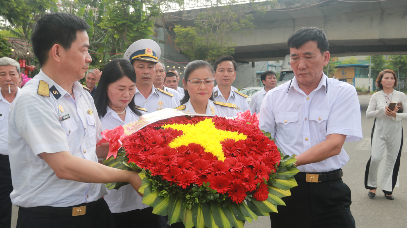 Tưởng niệm 64 liệt sĩ Gạc Ma: Những bài vị trên con tàu HQ-604 ảnh 11