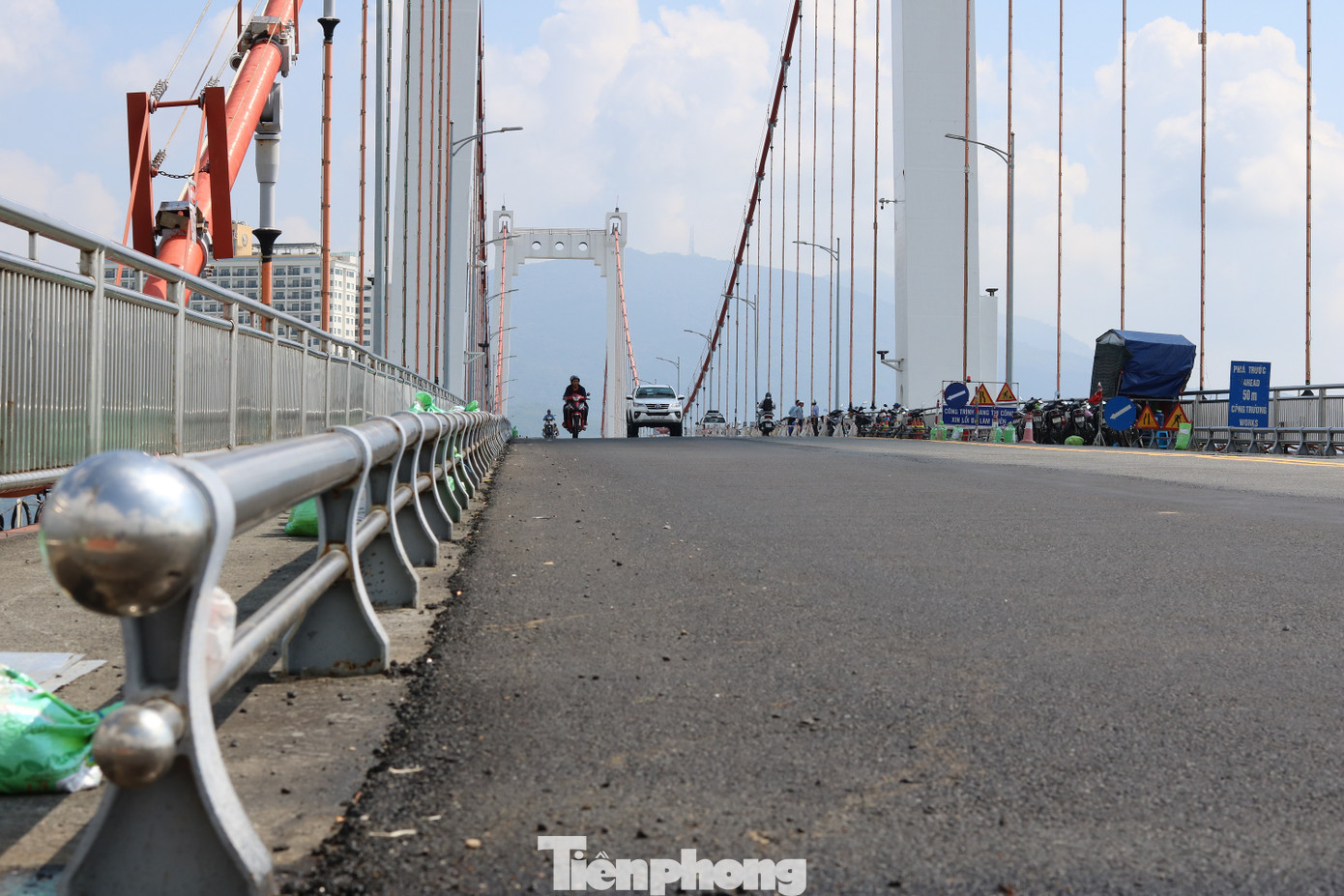 Cận cảnh cầu dây võng 1.000 tỷ dài nhất Việt Nam phải thay mặt đường. ảnh 9