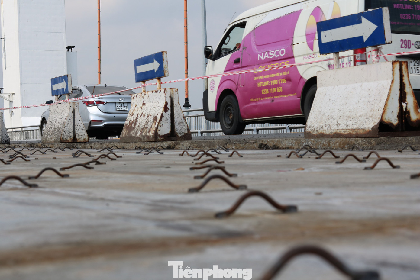 Cận cảnh cầu dây võng 1.000 tỷ dài nhất Việt Nam phải thay mặt đường. ảnh 6