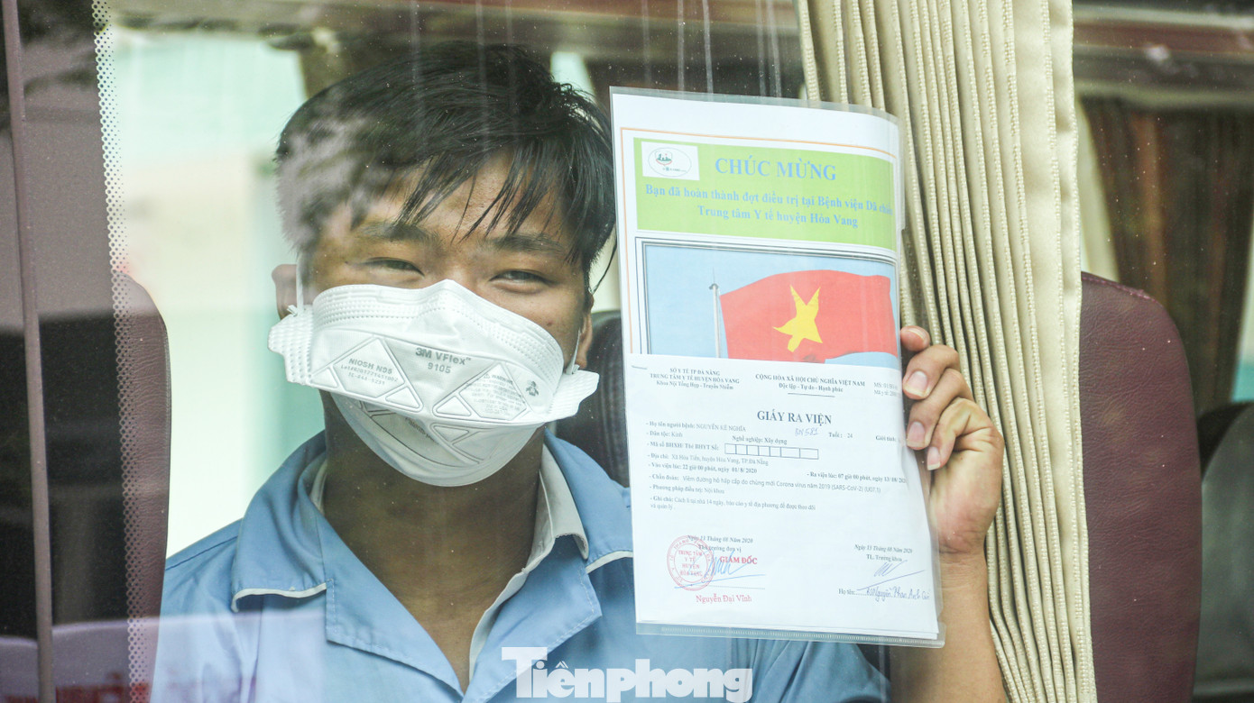 Bất ngờ 'tâm thư' Bệnh viện dã chiến gửi người chiến thắng COVID-19 trước giờ xuất viện ảnh 1