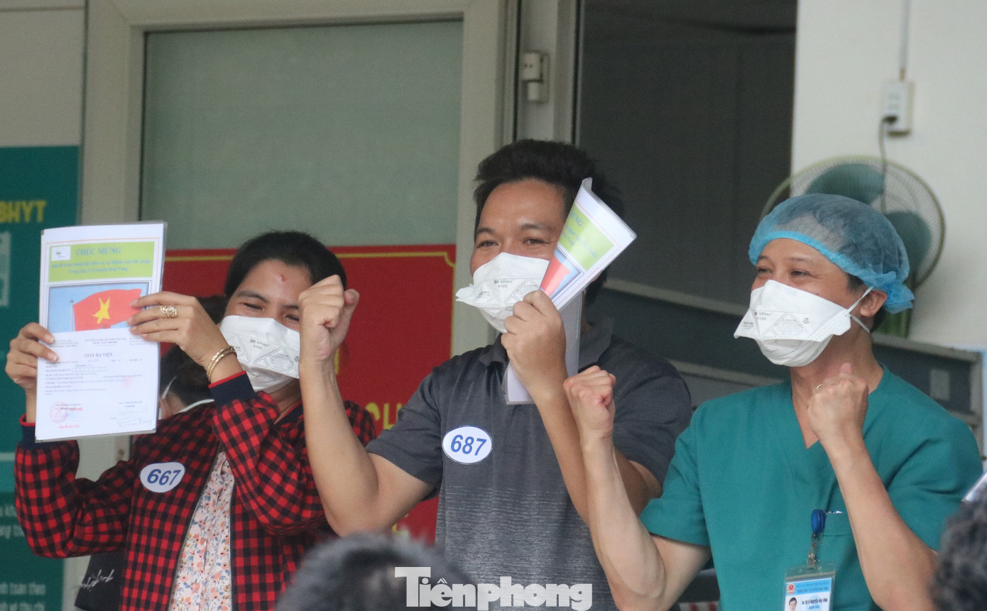 Bất ngờ 'tâm thư' Bệnh viện dã chiến gửi người chiến thắng COVID-19 trước giờ xuất viện ảnh 9