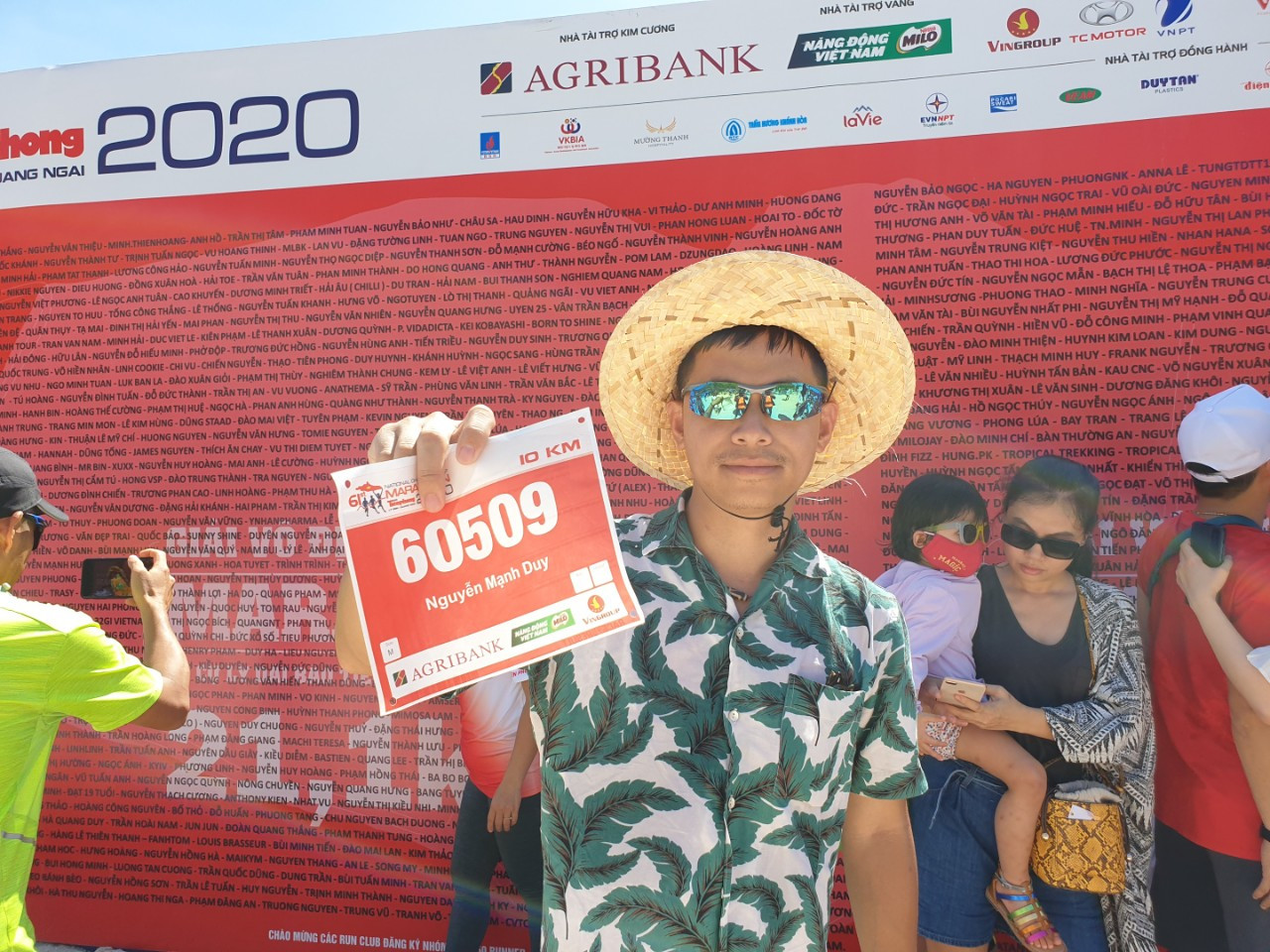 Runner hào hứng nhận BIB, sẵn sàng tranh tài tại Tiền Phong Marathon ảnh 7