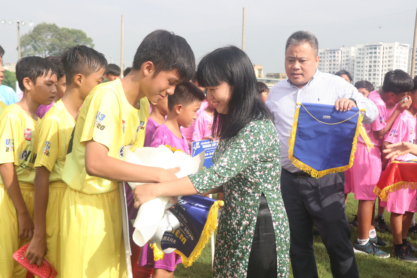 Sôi nổi tranh đua tại giải bóng đá Thiếu niên và Nhi đồng toàn quốc 2020 ảnh 6