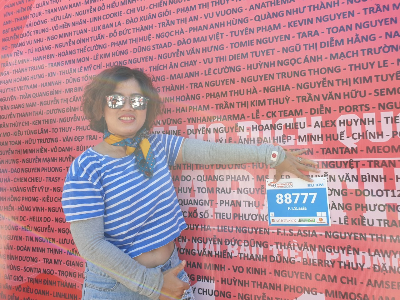 Runner hào hứng nhận BIB, sẵn sàng tranh tài tại Tiền Phong Marathon ảnh 3