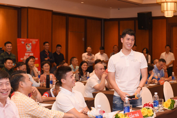 Cựu danh thủ Hồng Sơn nhận nhiều lời mời làm HLV V-League ảnh 1