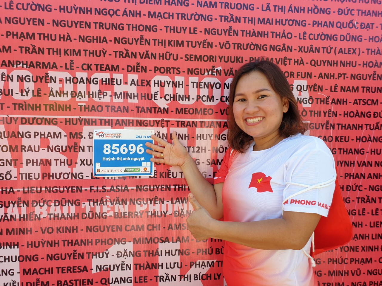 Runner hào hứng nhận BIB, sẵn sàng tranh tài tại Tiền Phong Marathon ảnh 6