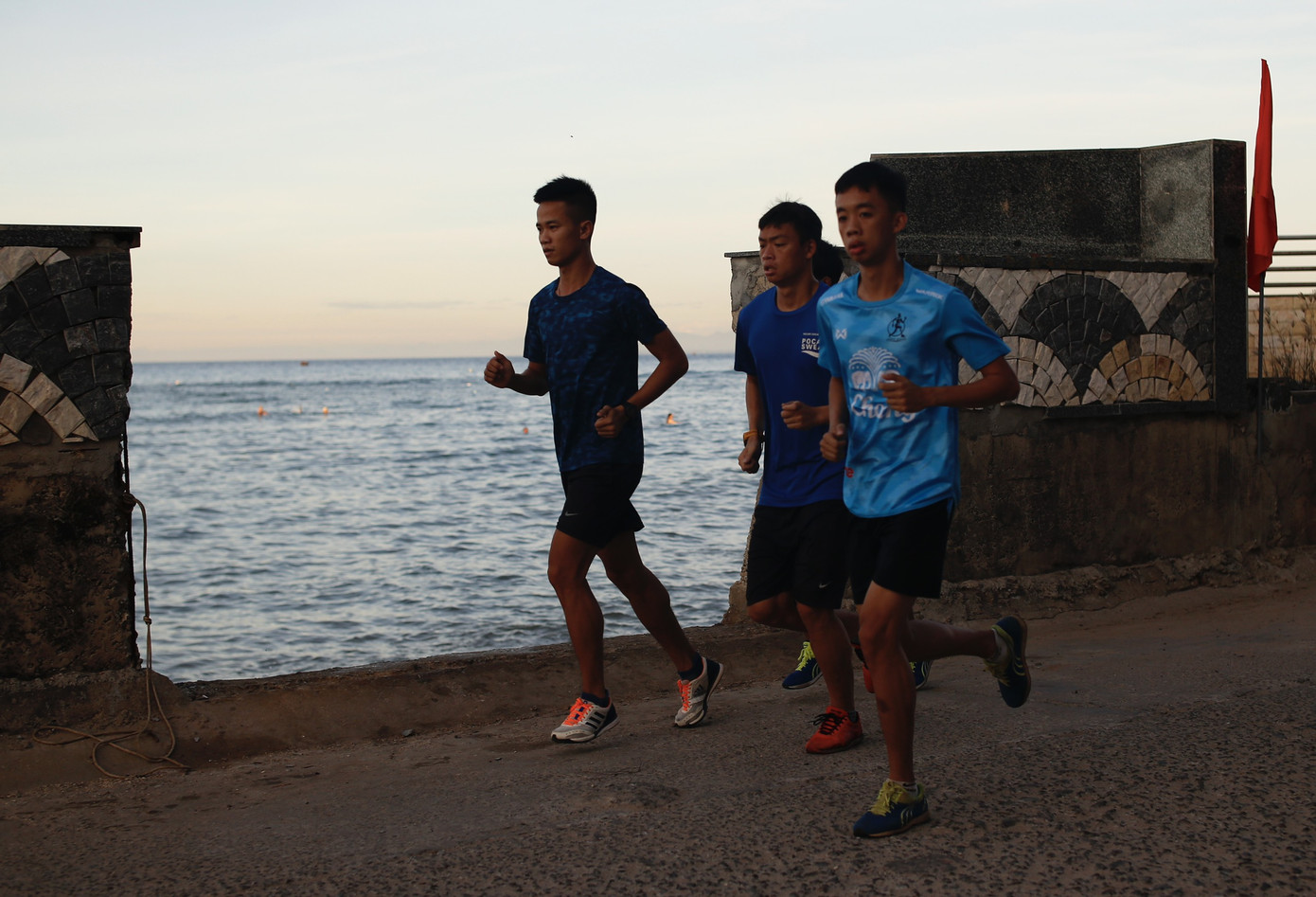 Tiền Phong Marathon: Rộn ràng đường chạy Lý Sơn từ tinh mơ ảnh 16