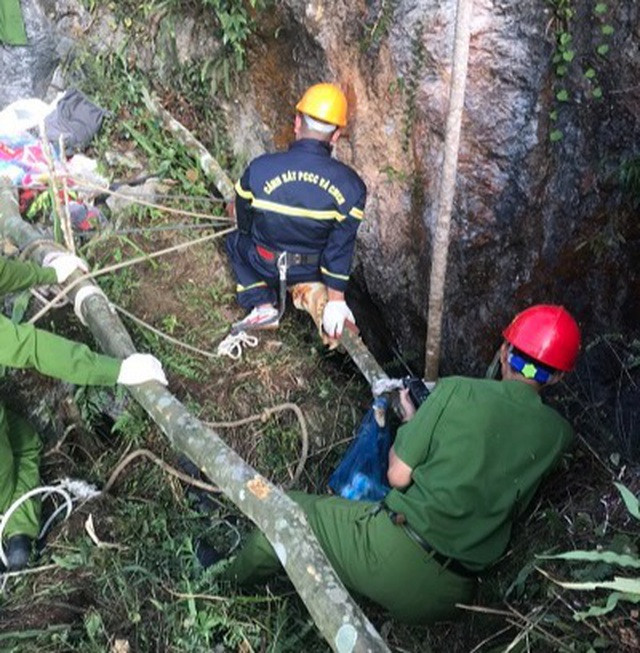 Đi tìm đá quý, nam thanh niên rơi xuống hang sâu 147m ảnh 2