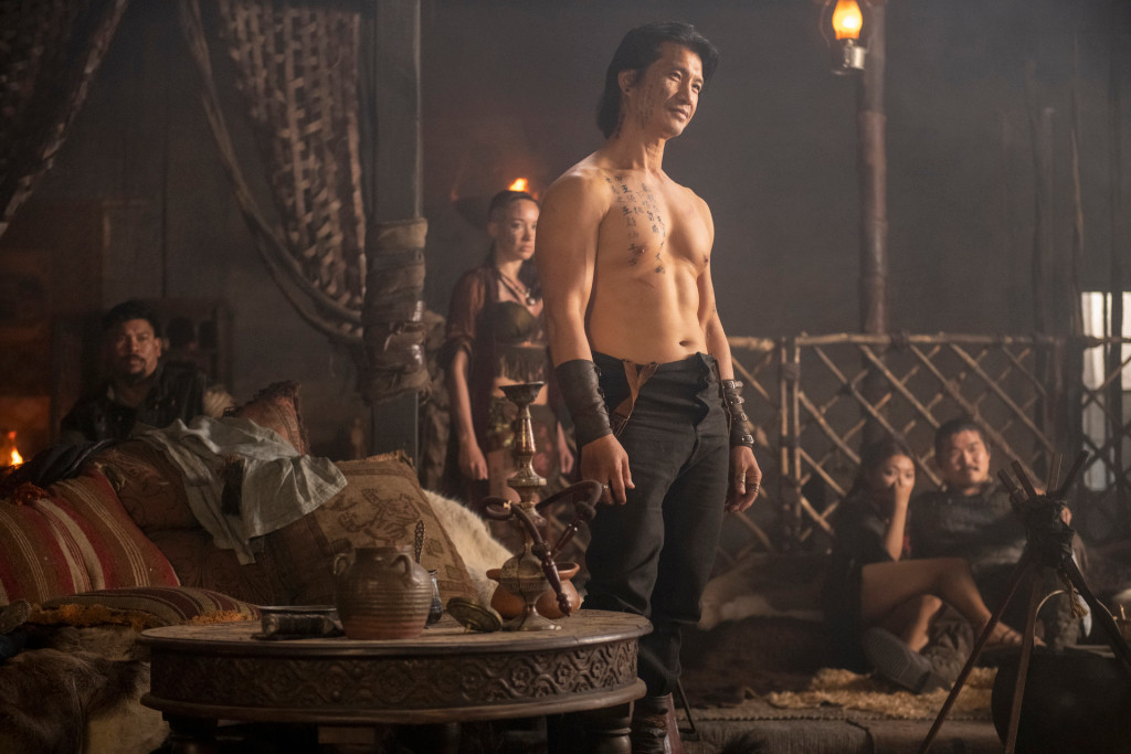 Dustin Nguyễn chia sẻ về vai phản diện trong ‘Warrior’ trên báo Mỹ ảnh 1