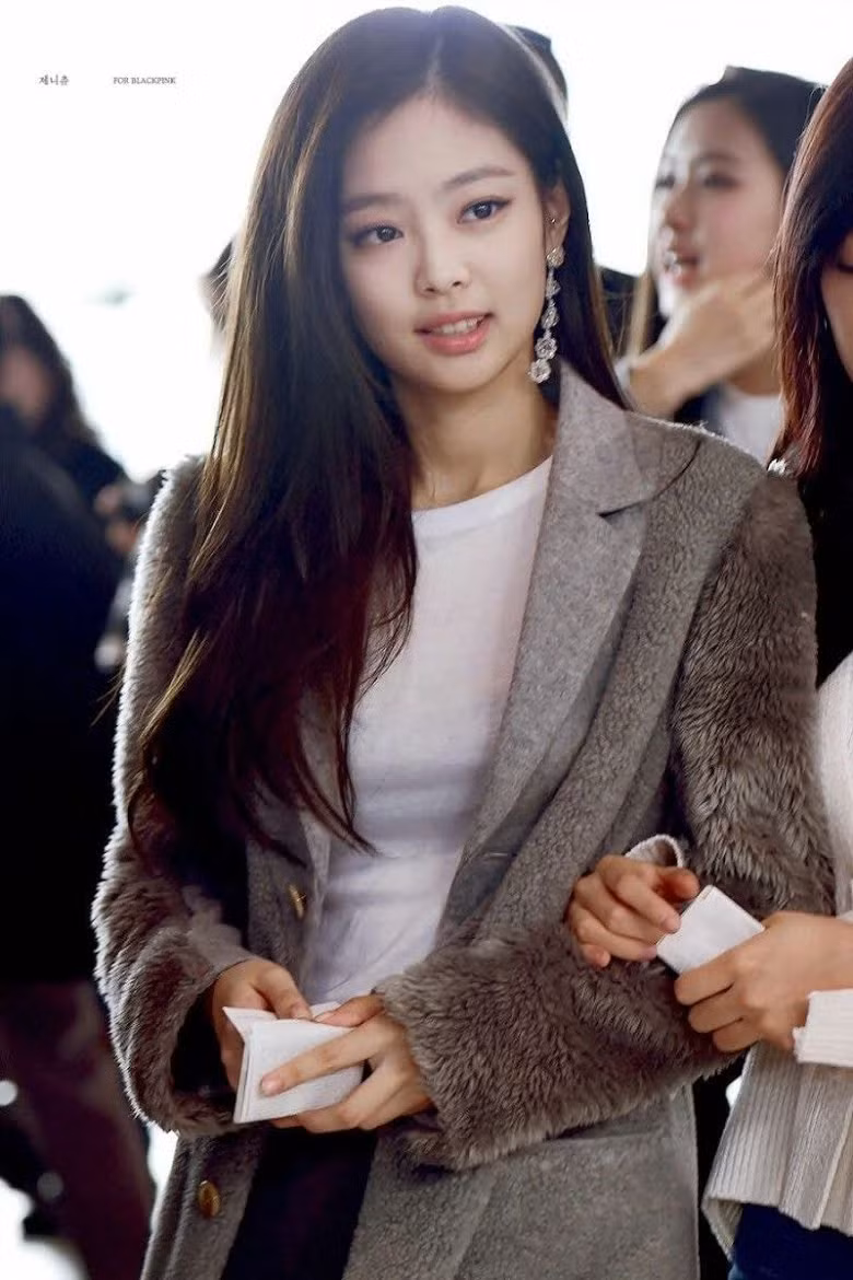 Dân mạng bình chọn 4 nữ idol sở hữu gương mặt 'đắt giá', còn là con nhà giàu ảnh 11