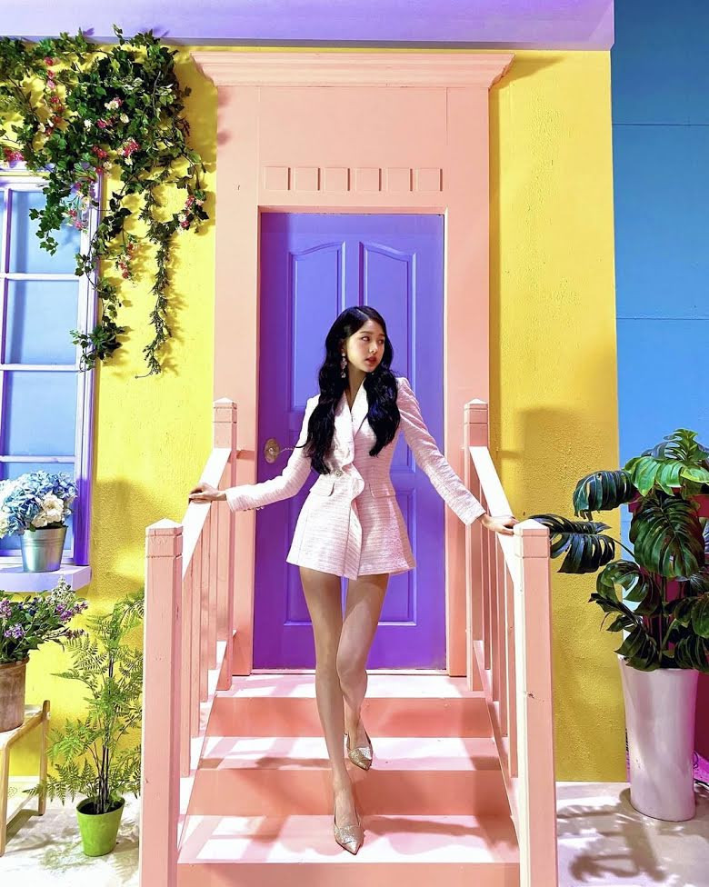 Nữ idol sở hữu ‘đôi chân dài nhất K-pop’ có phải Lisa (Black Pink)? ảnh 6