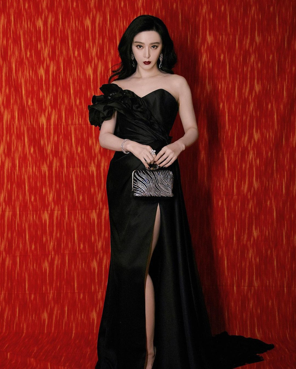 Phạm Băng Băng tái xuất thảm đỏ, nhan sắc đỉnh cao bất chấp camera thường ảnh 6