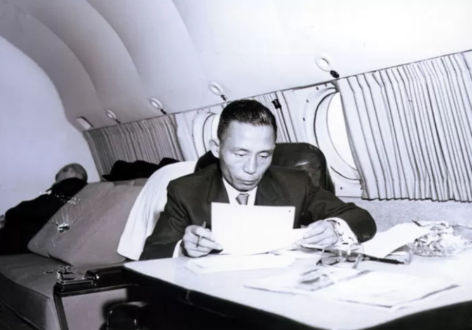 Cựu Tổng thống Hàn Quốc là ‘cha đẻ’ của món mì cay nổi tiếng ảnh 2