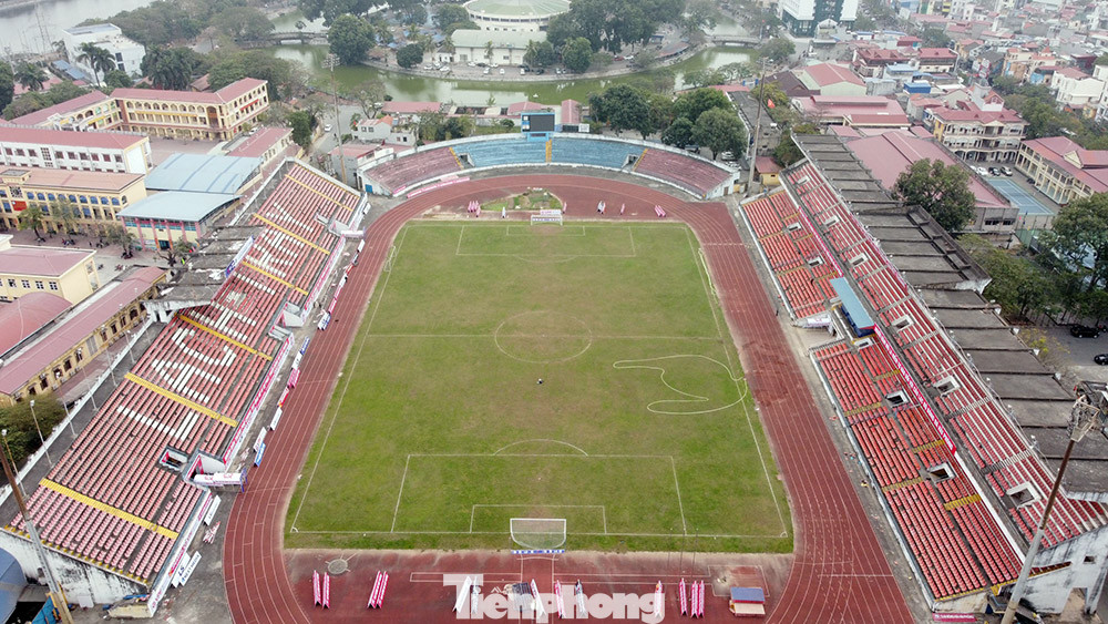 Công an Hải Phòng cảnh báo sân Lạch Tray không đủ tiêu chuẩn thi đấu ảnh 10