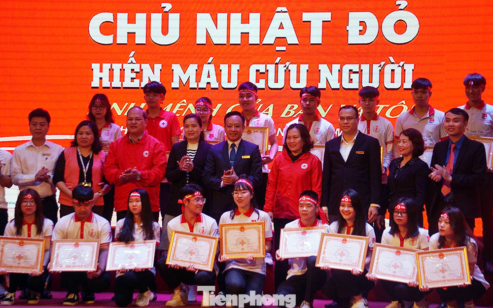 Thầy hiệu trưởng 46 lần hiến máu ở Hải Phòng ảnh 8